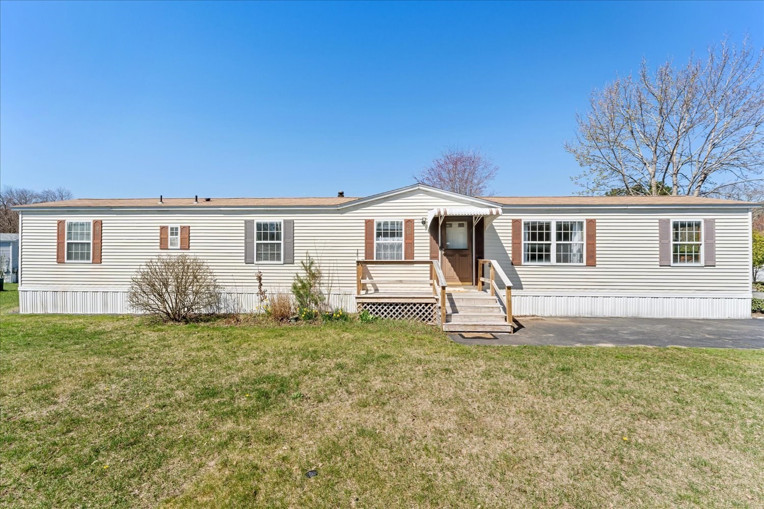 10 Wampanoag Road Taunton, MA 02780 - Photo 1 of 21 Gallery Image 1
