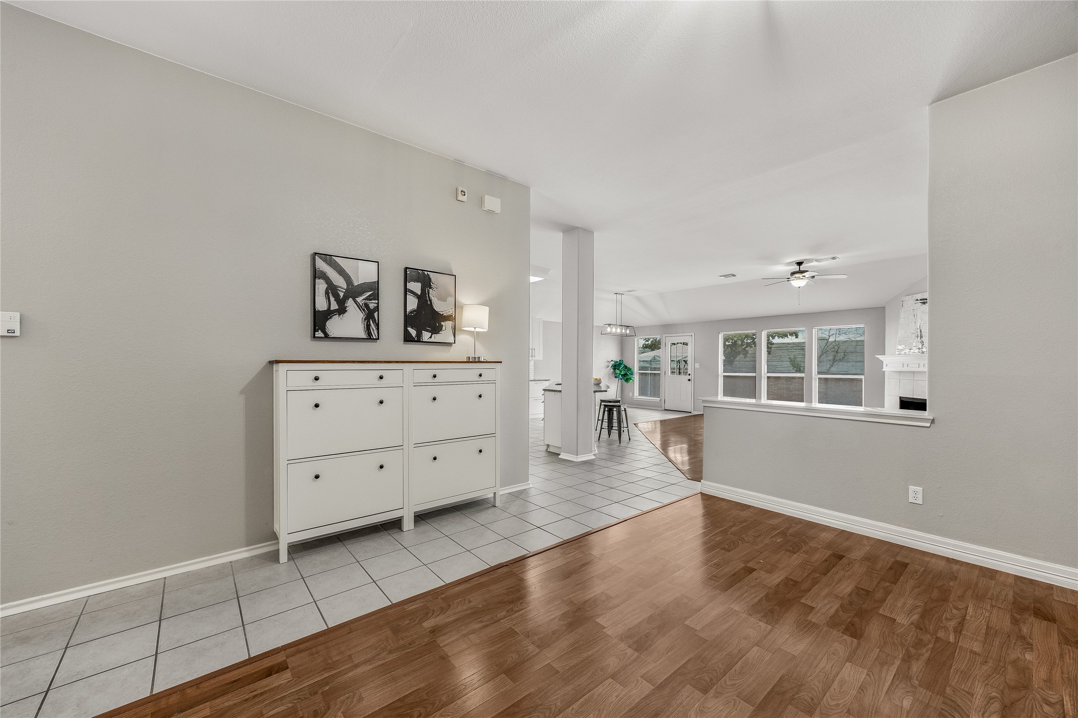 4319 South Summercrest Loop Round Rock, TX 78681 - Photo 19 of 35 a view of a livingroom with wooden floor