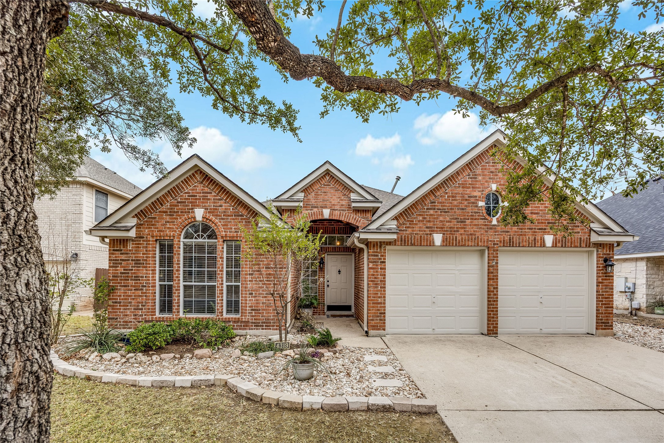 4319 South Summercrest Loop Round Rock, TX 78681 - Photo 31 of 35 front view of a house with a yard