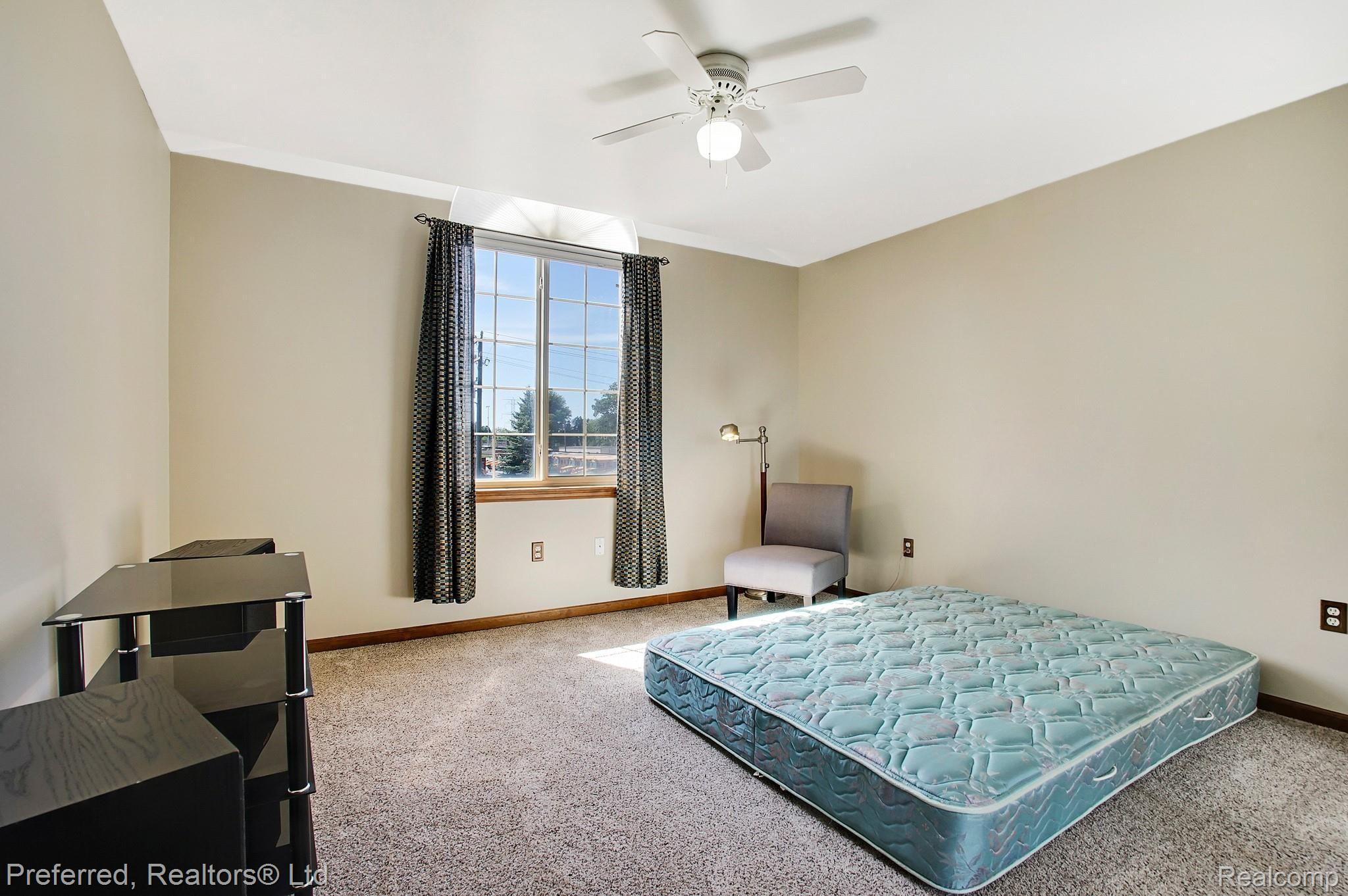 24545 Merriman Road New Boston, MI 48164 - Photo 34 of 45 2nd Bedroom.jpg