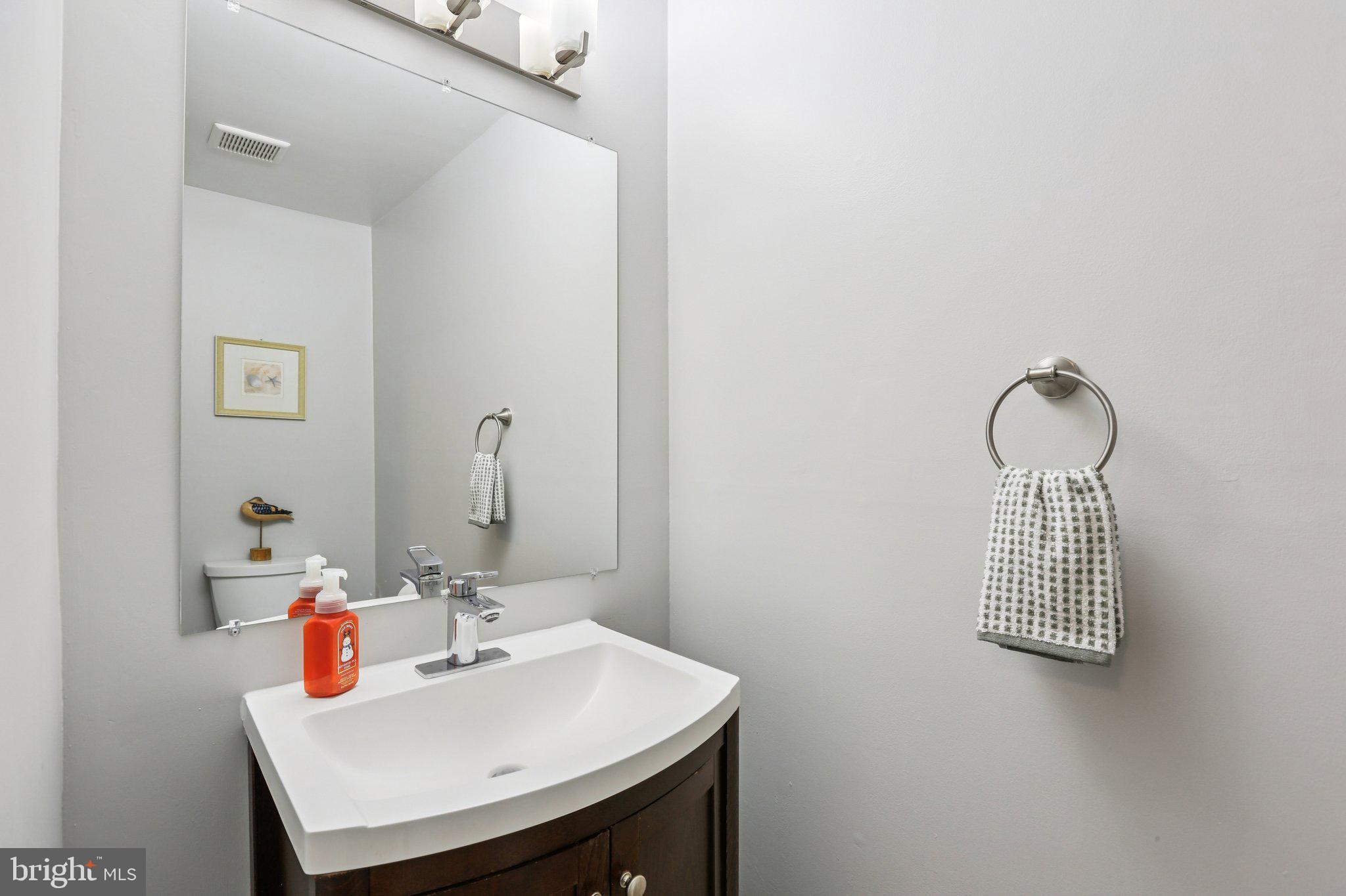 2321 Nees Lane Silver Spring, MD 20905 - Photo 27 of 36