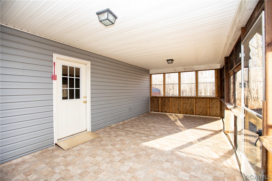 2625 Turkey Island Road Crewe, VA 23930 - Photo 29 of 45