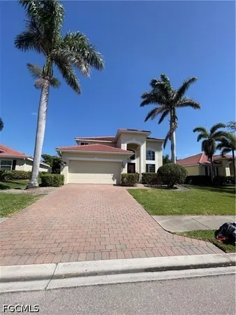 $2,600 | 2427 Ashbury Circle, Cape Coral, FL 33991