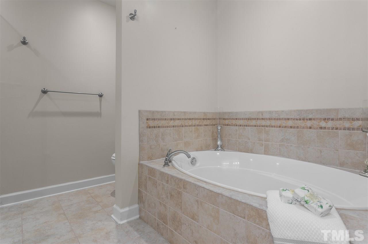 111 South Knightsbridge Road Cary, NC 27513 - Photo 18 of 28 Gallery Image 18