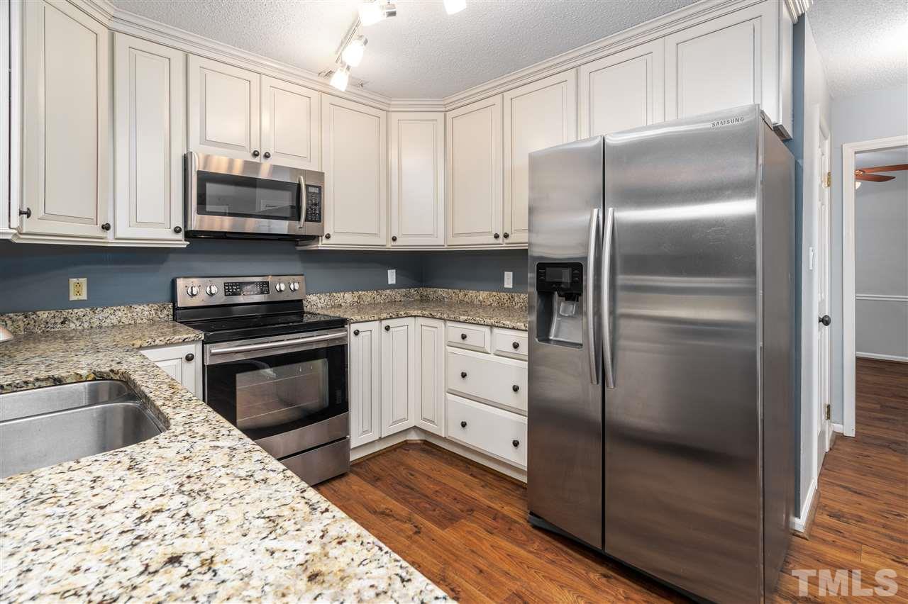 111 South Knightsbridge Road Cary, NC 27513 - Photo 8 of 28 Gallery Image 8