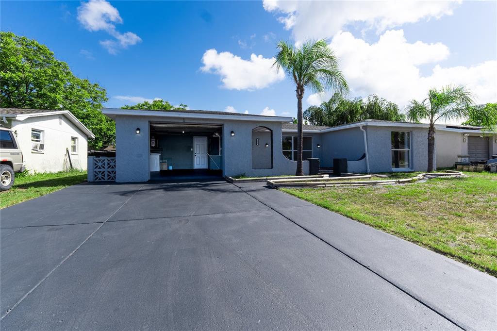 7015 Potomac Drive Port Richey, FL 34668 - Photo 3 of 32