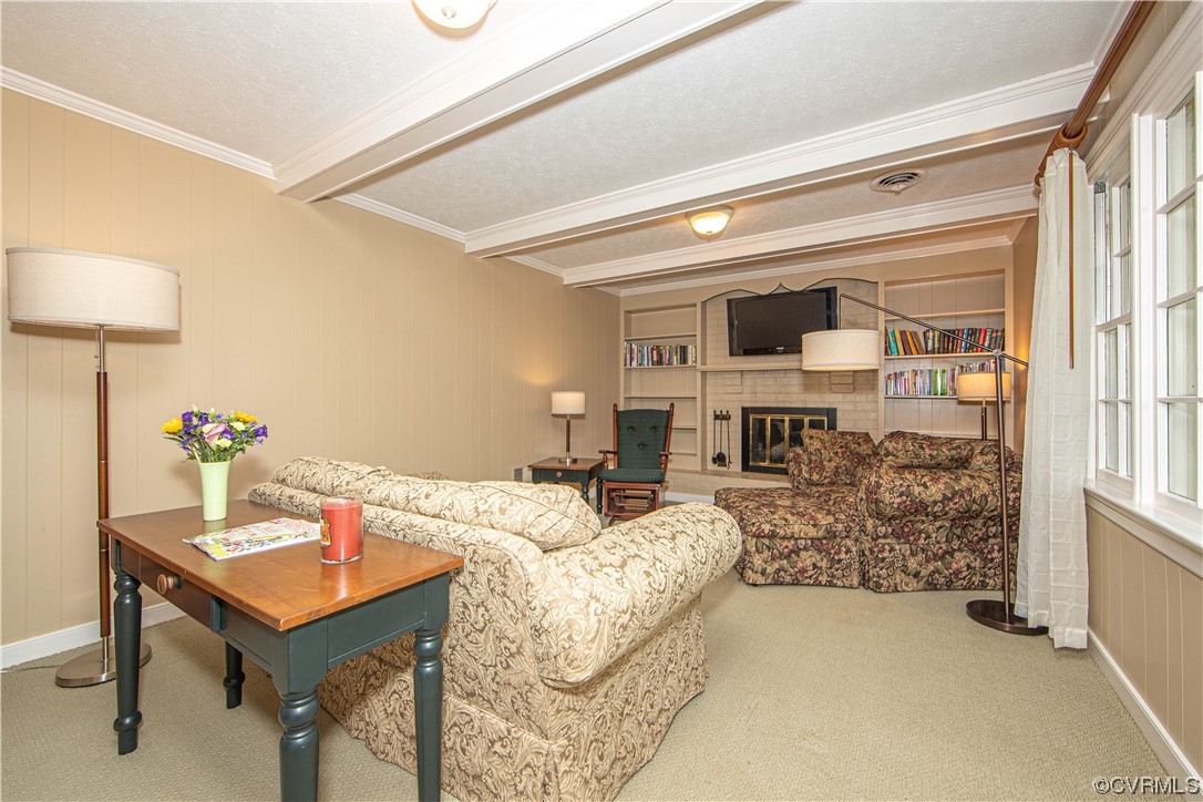 13371 Kingsmill Road Midlothian, VA 23113 - Photo 11 of 43 a living room with furniture