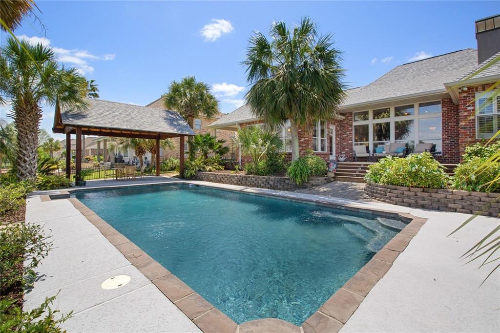 105 Lighthouse Point Slidell, LA 70458 - Photo 2 of 27