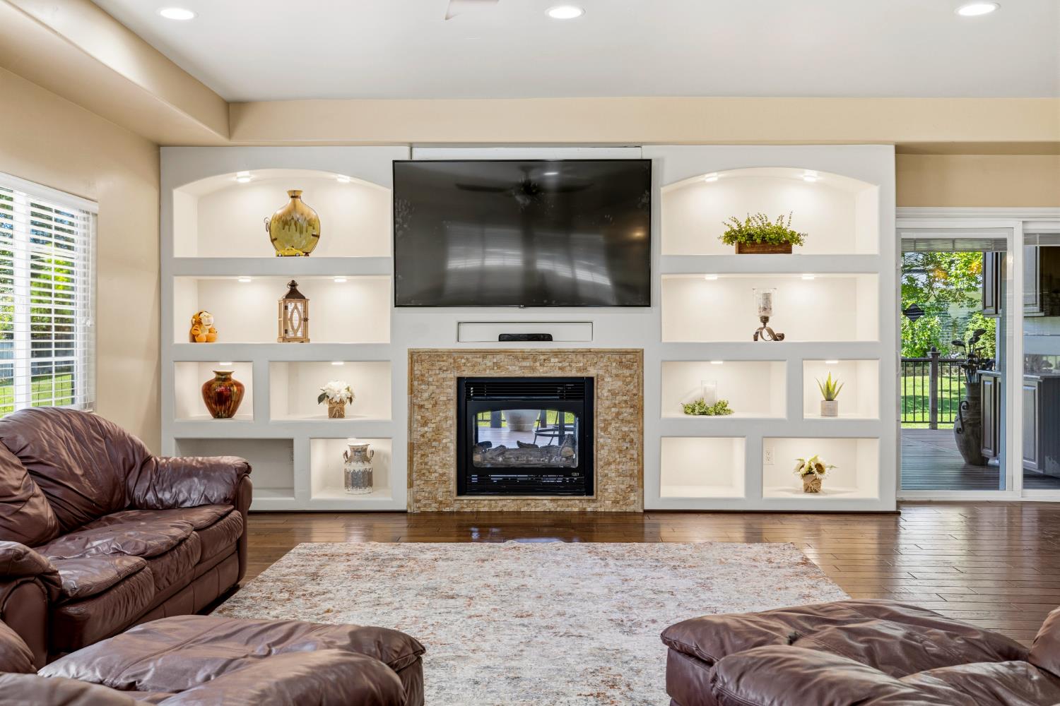 8723 Phoenix Avenue Fair Oaks, CA 95628 - Photo 7 of 63