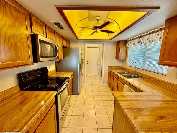 $1,750 | 9619 West Taro Lane, Peoria, AZ 85382