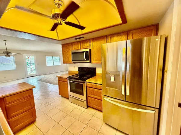 $1,750 | 9619 West Taro Lane, Peoria, AZ 85382