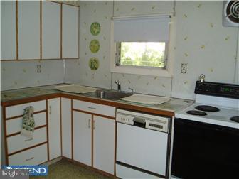 16 Norwyn Road Hatboro, PA 19040 - Photo 2 of 8 Kitchen