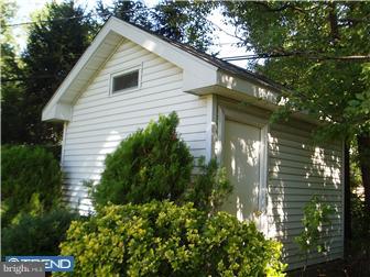 16 Norwyn Road Hatboro, PA 19040 - Photo 6 of 8 Exterior Back