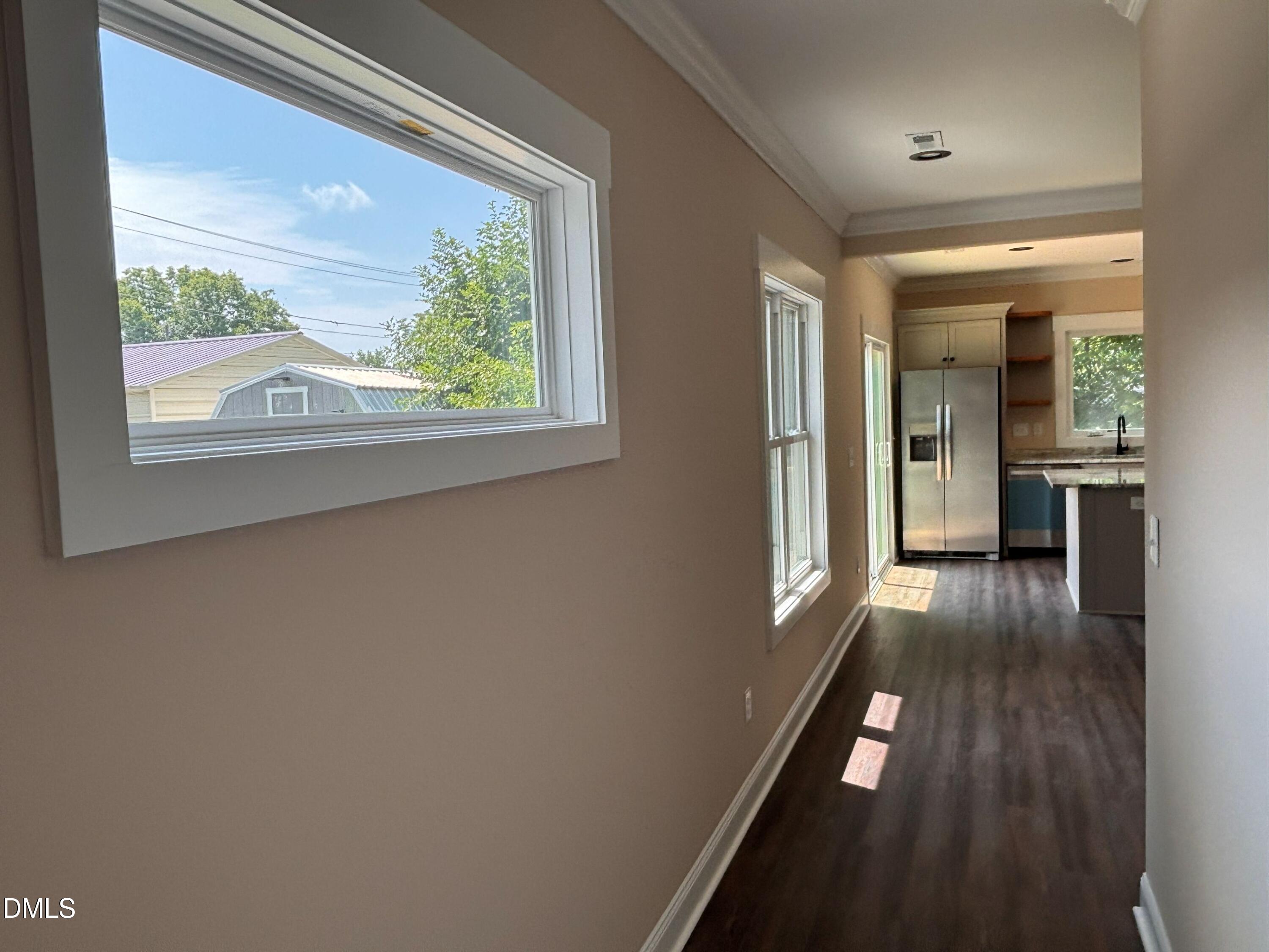 402 Poplar Street Graham, NC 27253 - Photo 6 of 29 6hall
