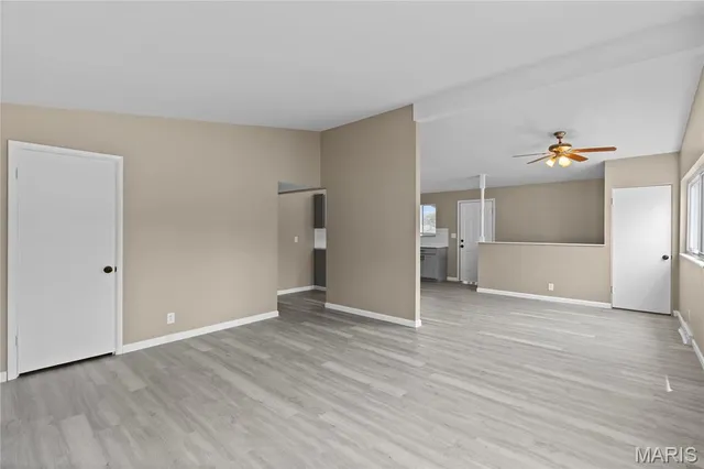 $199,975 | 20 Tamma Lane, Hazelwood, MO 63042