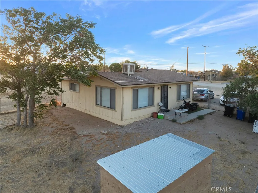 13189-13193 Begonia Road Victorville, CA 92392 - Photo 10 of 25 13189 Begonia Rd