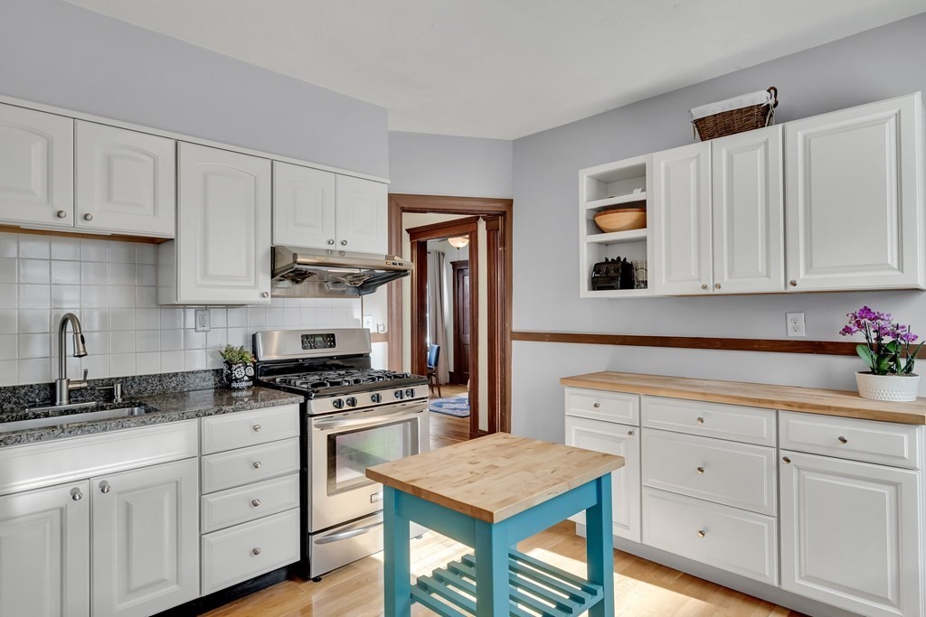 35-37 Orvis Road, Unit 1 Arlington, MA 02474 - Photo 8 of 34 Gallery Image 8