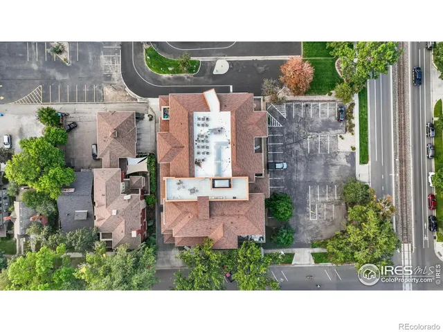 a picture of city view