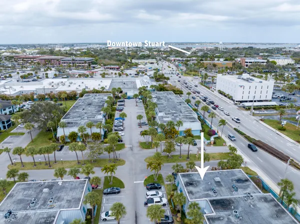 $158,000 | 950 South Kanner Highway, Unit B30, Stuart, FL 34994