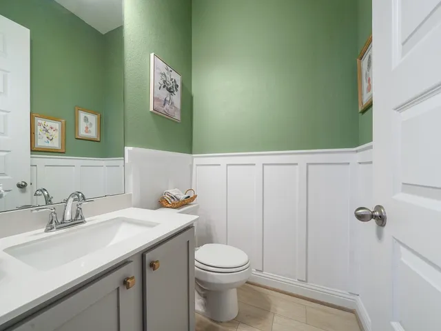 $497,000 | 10267 Bayou Oaks Drive, Conroe, TX 77385