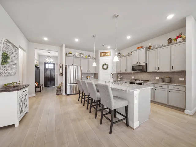 $497,000 | 10267 Bayou Oaks Drive, Conroe, TX 77385