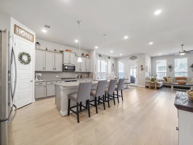 $497,000 | 10267 Bayou Oaks Drive, Conroe, TX 77385