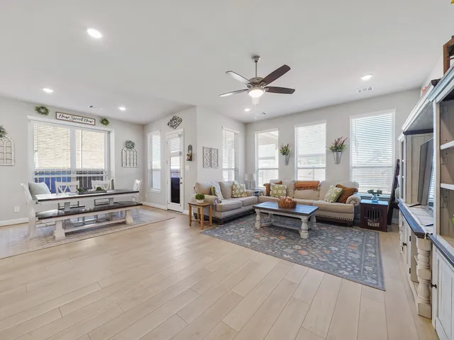 $497,000 | 10267 Bayou Oaks Drive, Conroe, TX 77385