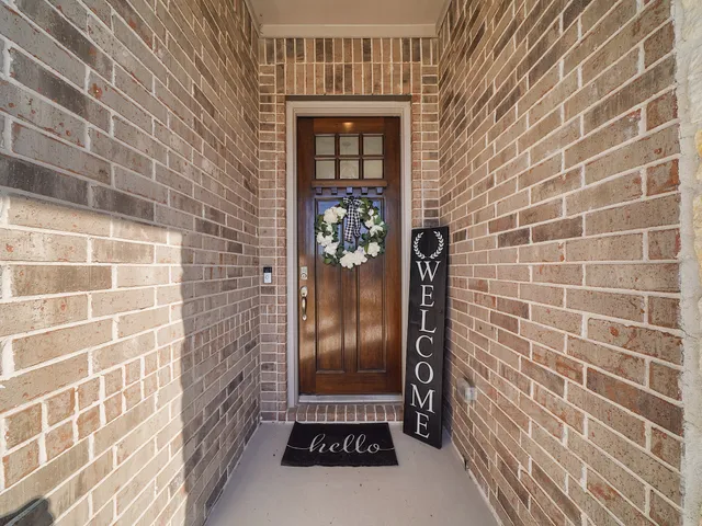 $497,000 | 10267 Bayou Oaks Drive, Conroe, TX 77385