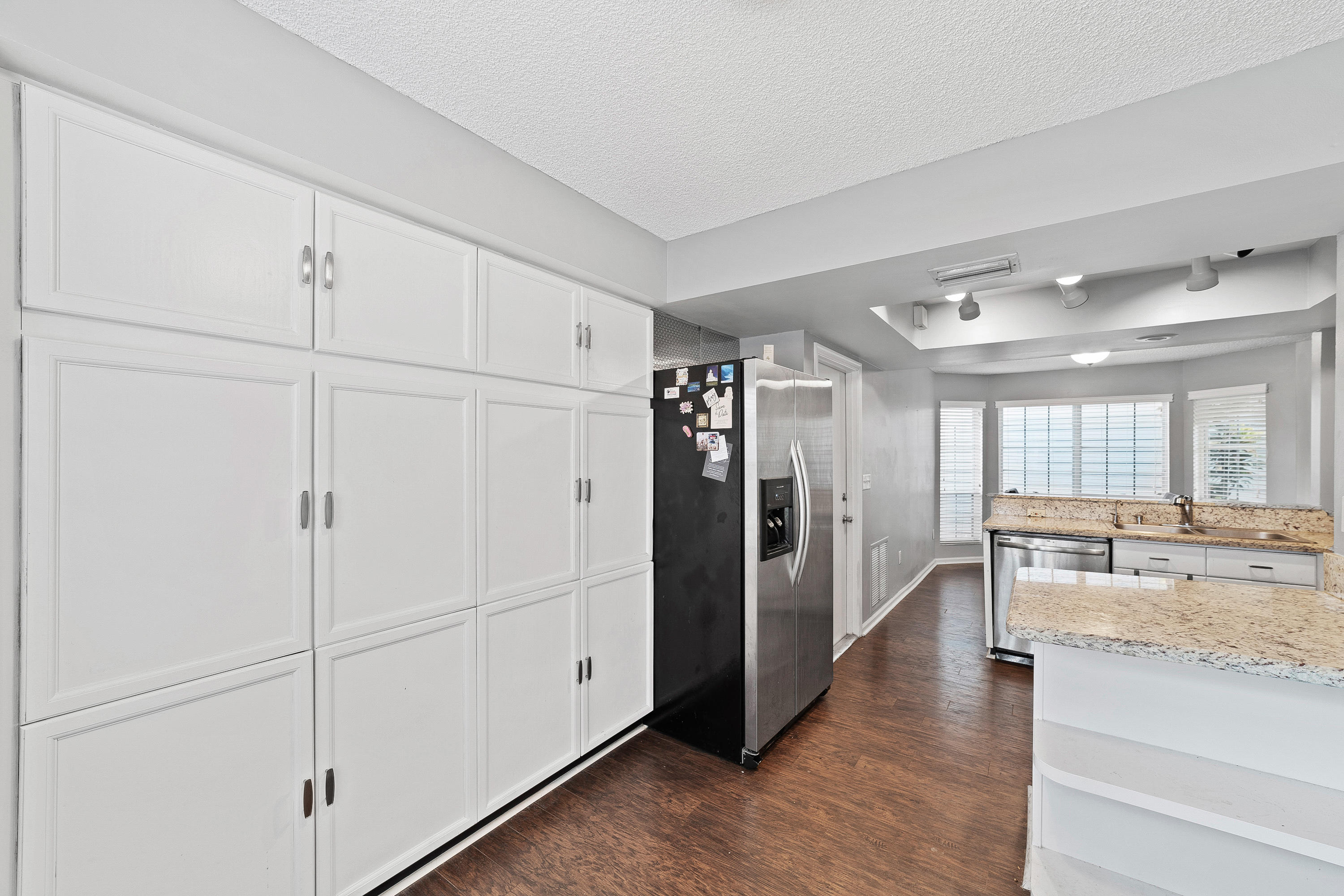5346 Park Pl Circle Boca Raton, FL 33486 - Photo 12 of 26 Kitchen