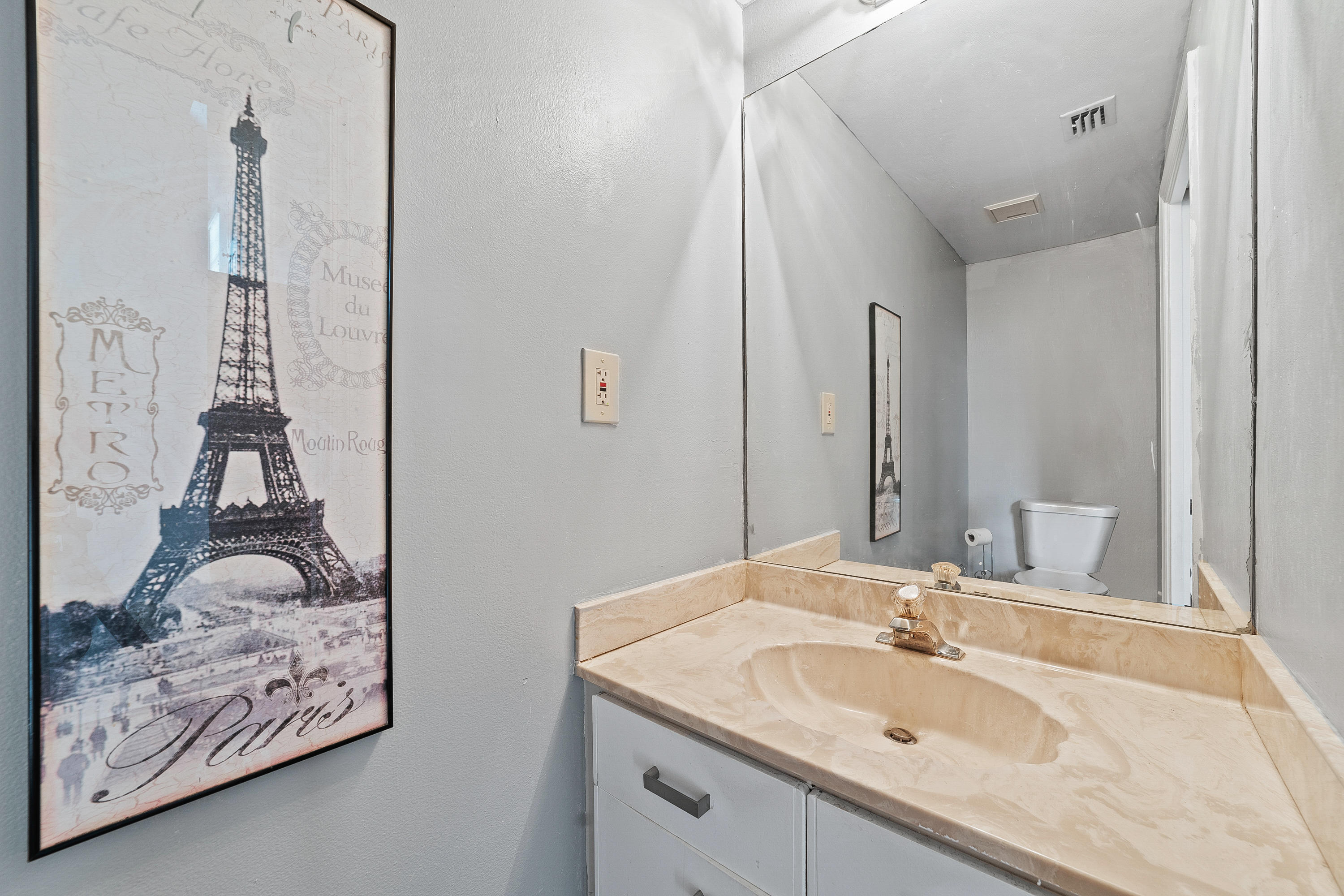 5346 Park Pl Circle Boca Raton, FL 33486 - Photo 14 of 26 Ground floor 1/2 bathroom