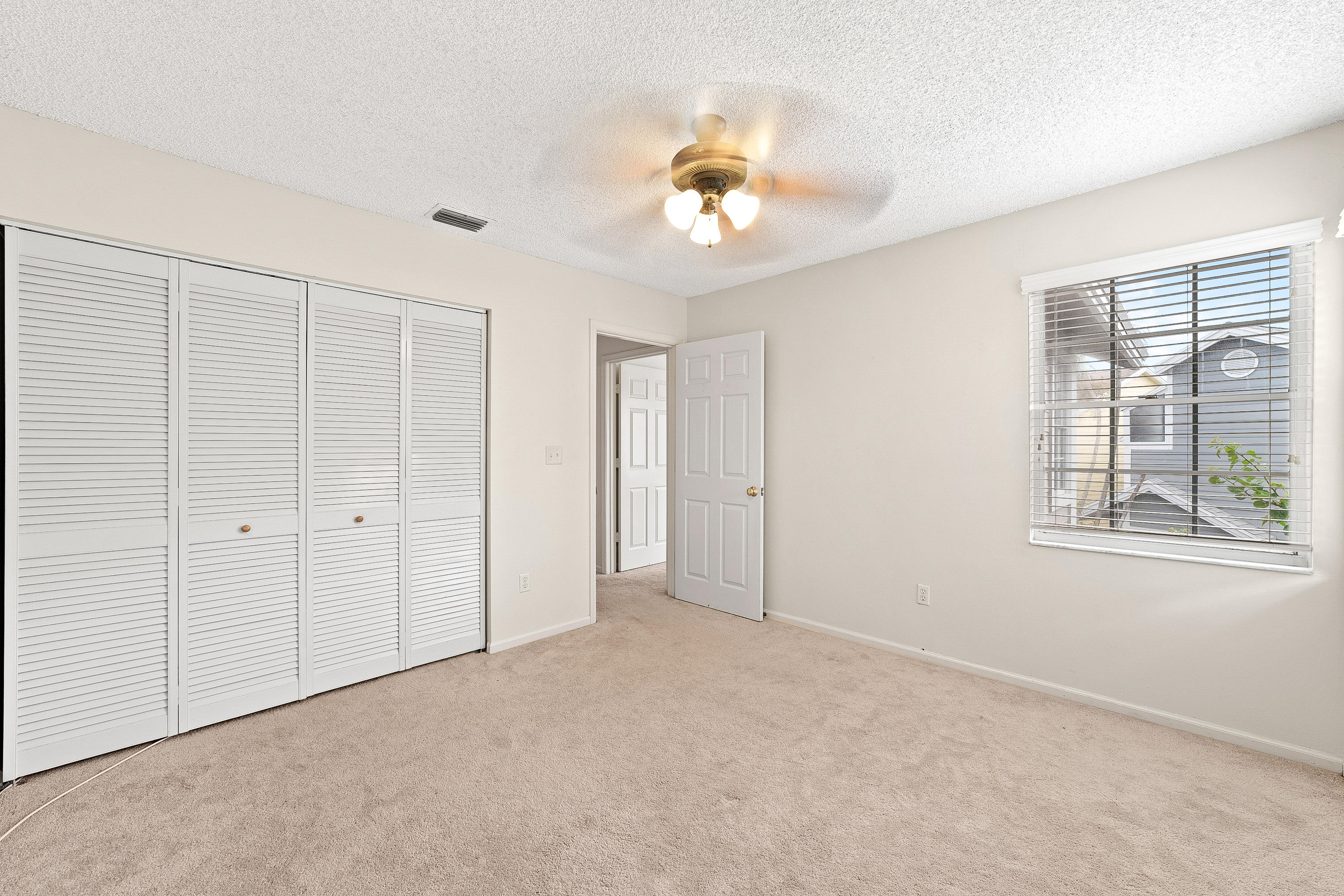 5346 Park Pl Circle Boca Raton, FL 33486 - Photo 21 of 26 3rd bedroom