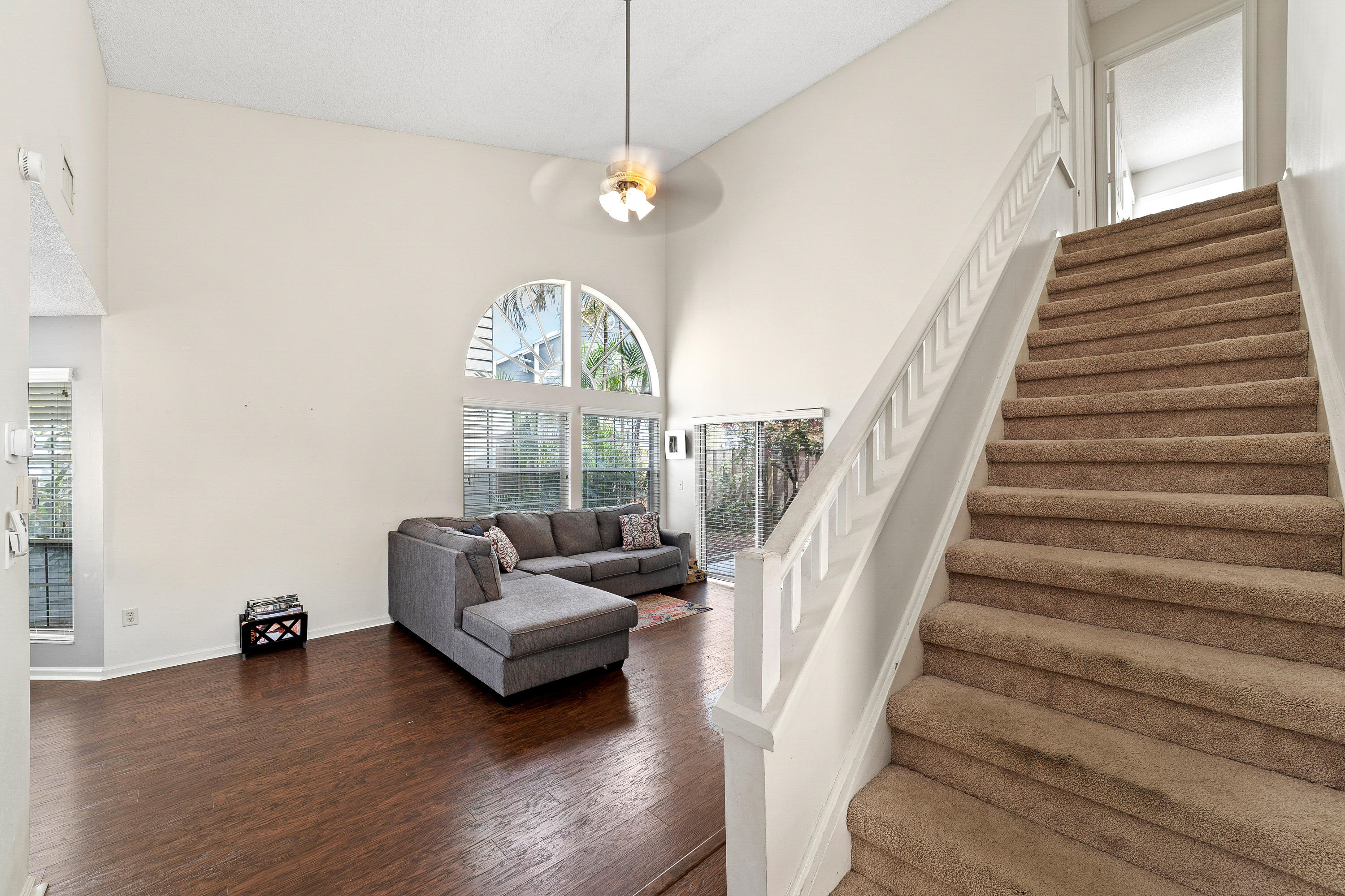 5346 Park Pl Circle Boca Raton, FL 33486 - Photo 6 of 26 Living room