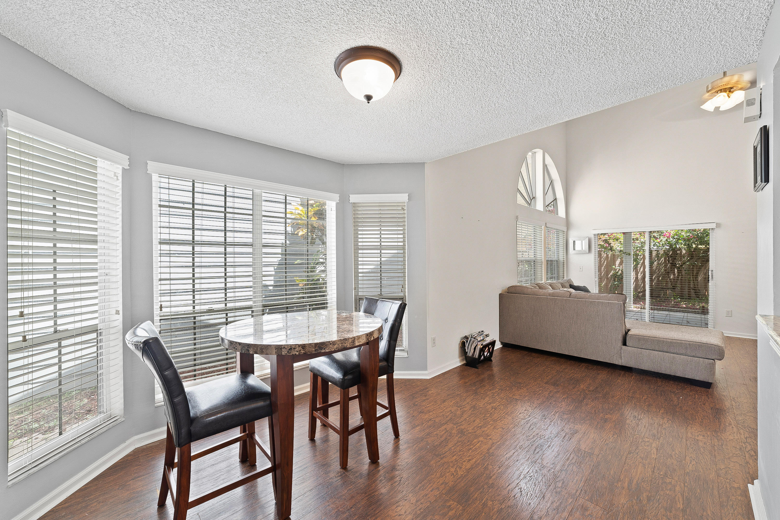 5346 Park Pl Circle Boca Raton, FL 33486 - Photo 8 of 26 Dining area and living room