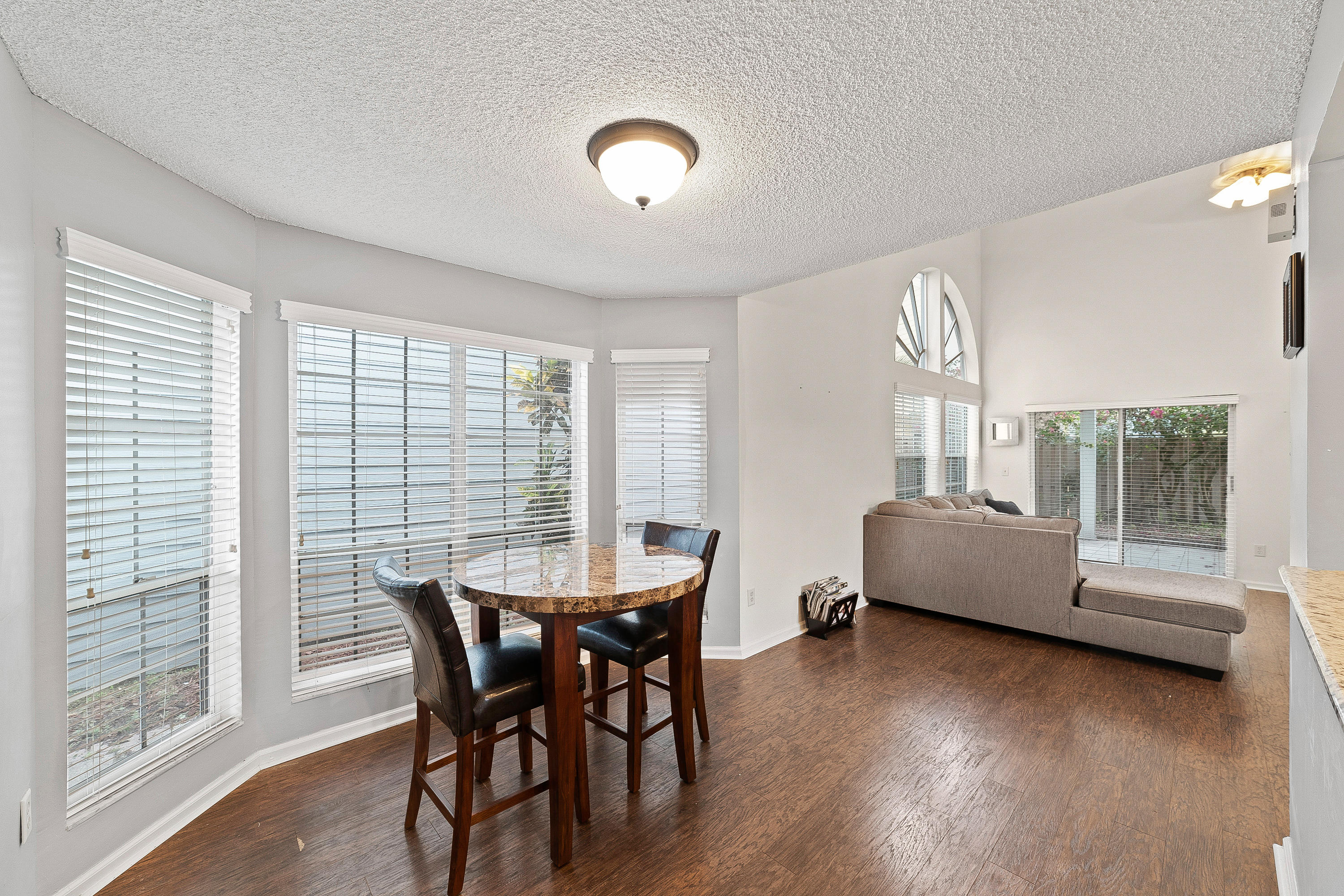 5346 Park Pl Circle Boca Raton, FL 33486 - Photo 9 of 26 Dining area and living room