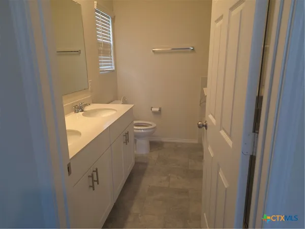 a close view of a bathtub in bathroom