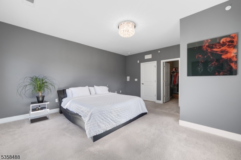 17 Veterans Way Morris Plains, NJ 07950 - Photo 12 of 31