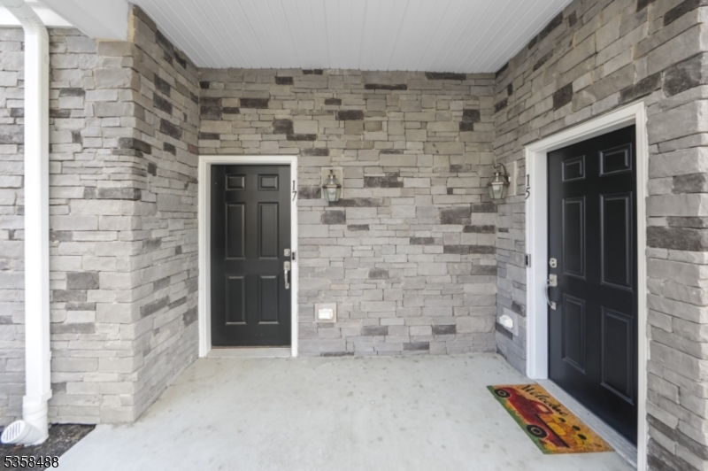 17 Veterans Way Morris Plains, NJ 07950 - Photo 27 of 31