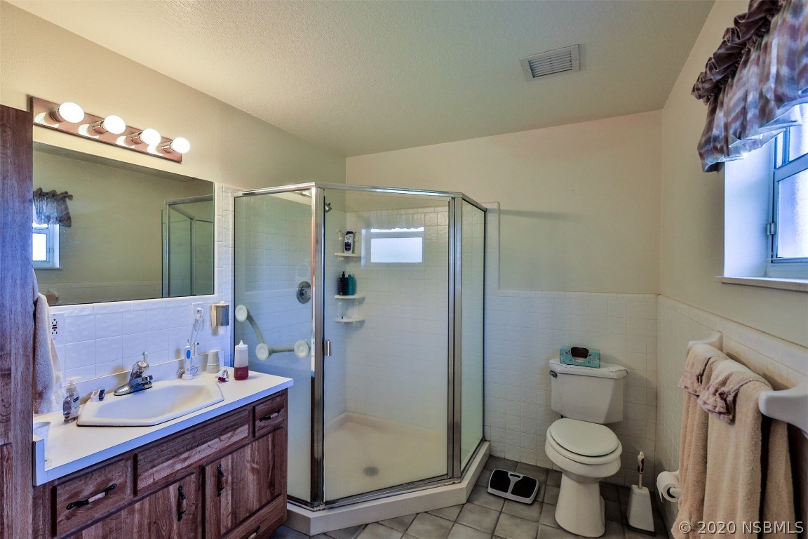 1605 South Riverside Drive Edgewater, FL 32132 - Photo 15 of 38 Gallery Image 15