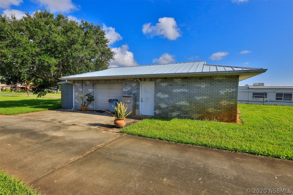 1605 South Riverside Drive Edgewater, FL 32132 - Photo 27 of 38 Gallery Image 27