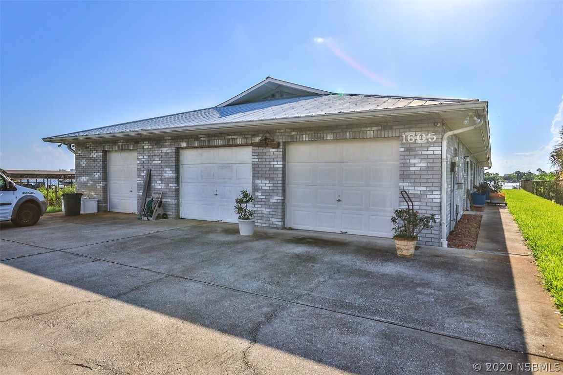 1605 South Riverside Drive Edgewater, FL 32132 - Photo 29 of 38 Gallery Image 29