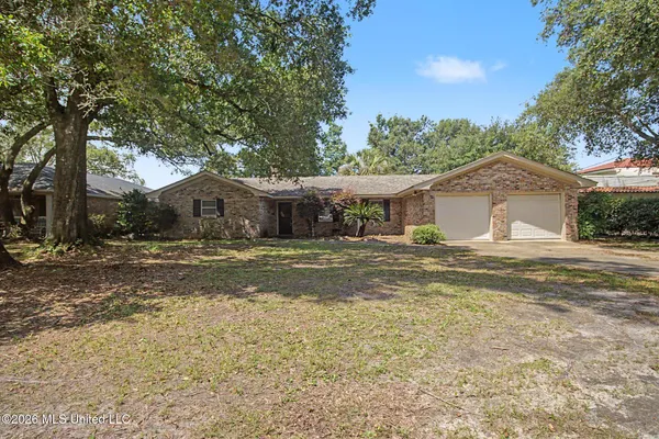$219,000 | 385 Lakeview Boulevard, Biloxi, MS 39531