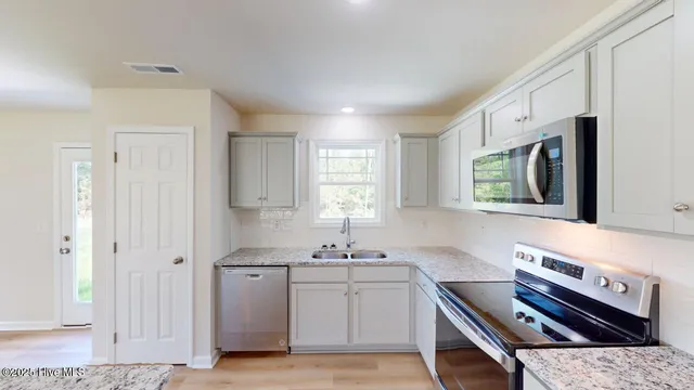 $282,900 | 304 Grand Oaks Drive, Goldsboro, NC 27530