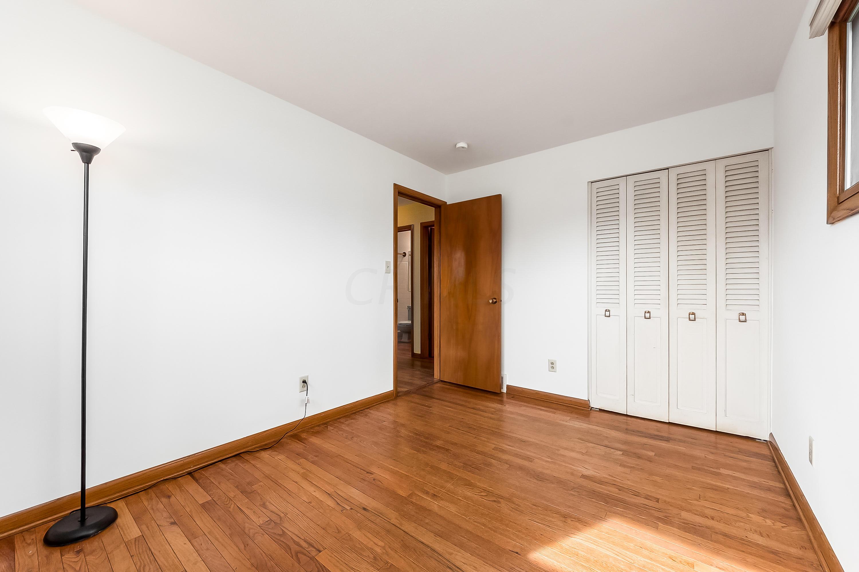 910 Hillery Road Columbus, OH 43229 - Photo 15 of 28 Gallery Image 15