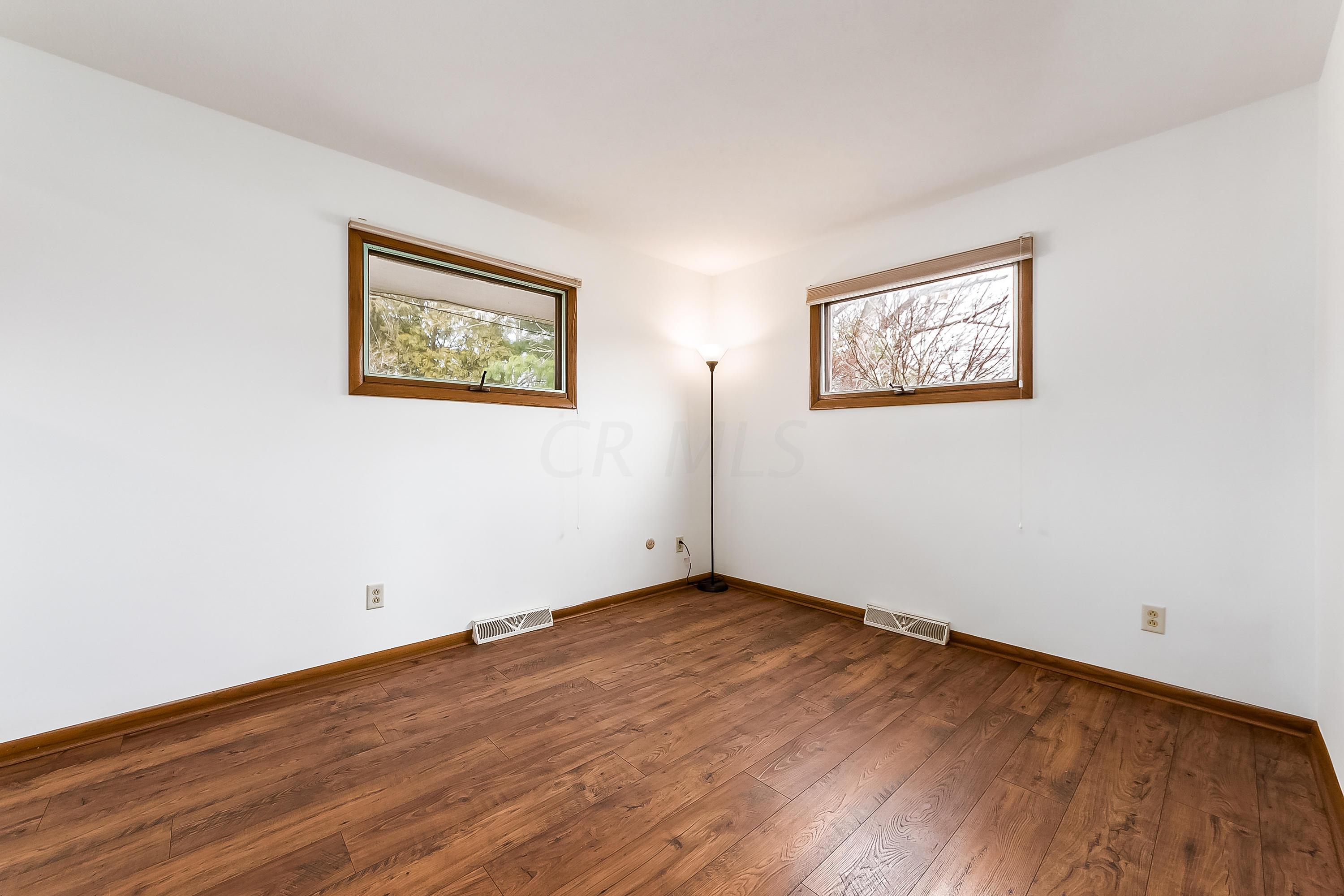 910 Hillery Road Columbus, OH 43229 - Photo 16 of 28 Gallery Image 16