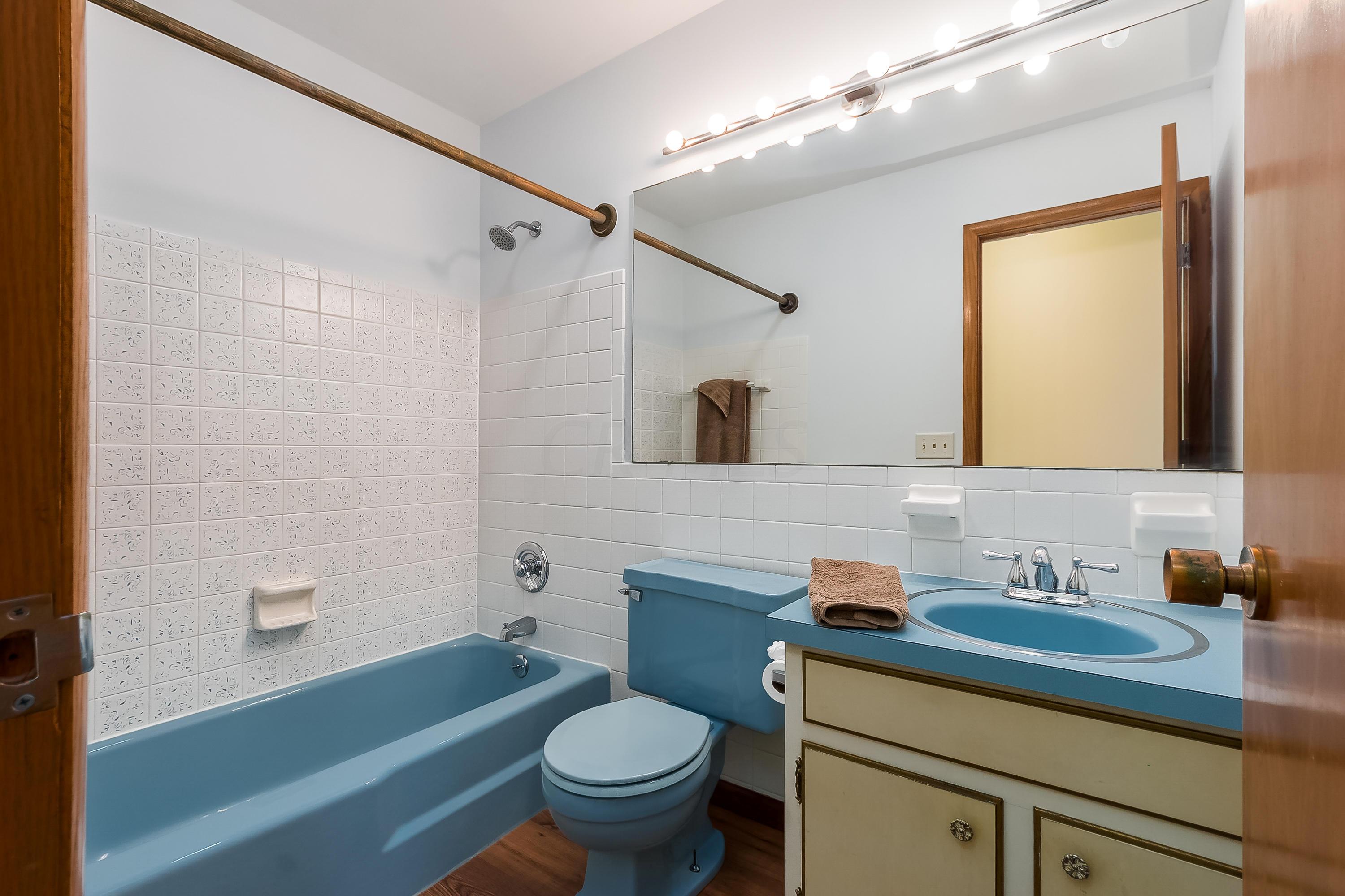 910 Hillery Road Columbus, OH 43229 - Photo 19 of 28 Gallery Image 19