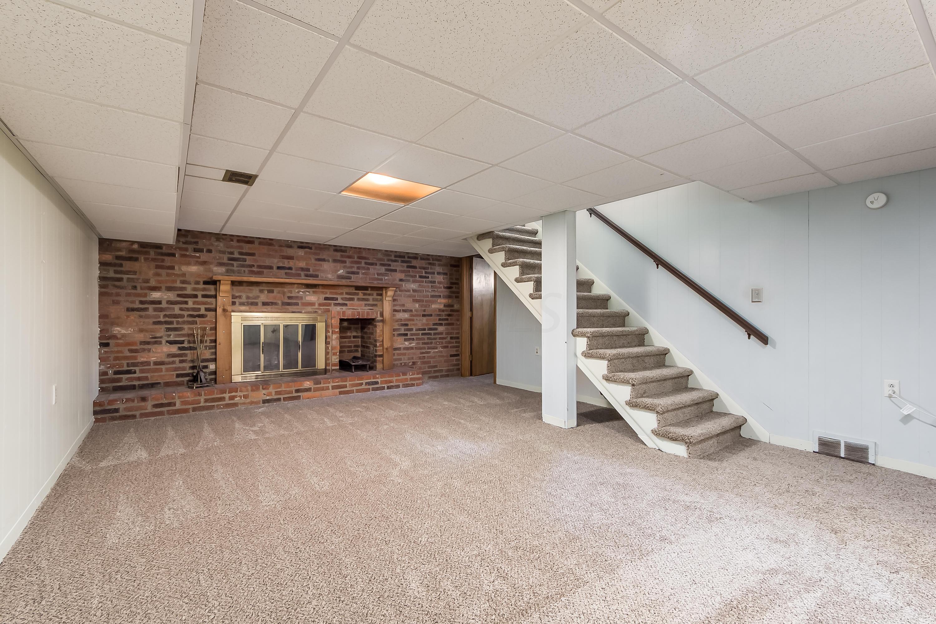 910 Hillery Road Columbus, OH 43229 - Photo 20 of 28 Gallery Image 20