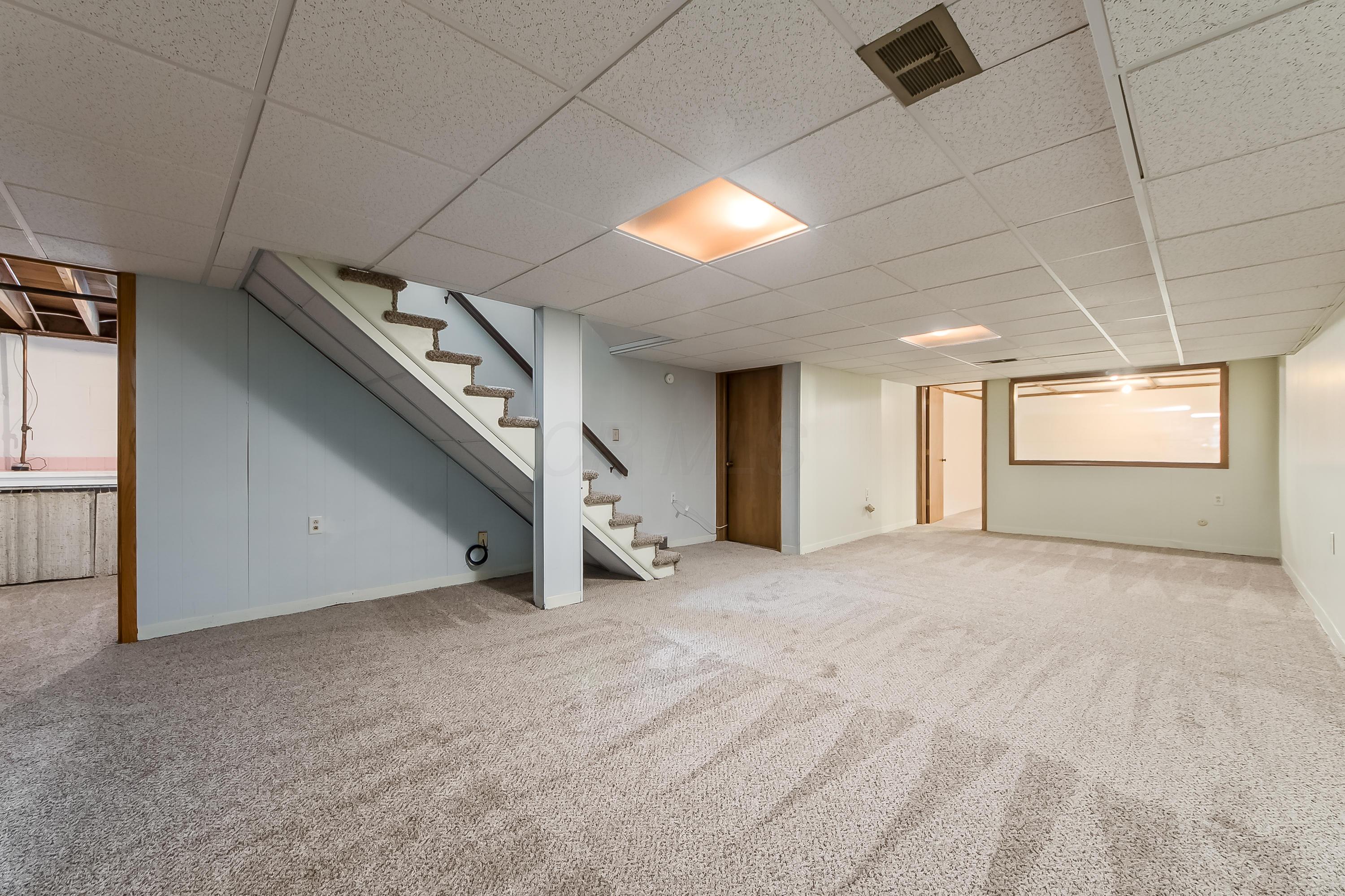 910 Hillery Road Columbus, OH 43229 - Photo 22 of 28 Gallery Image 22