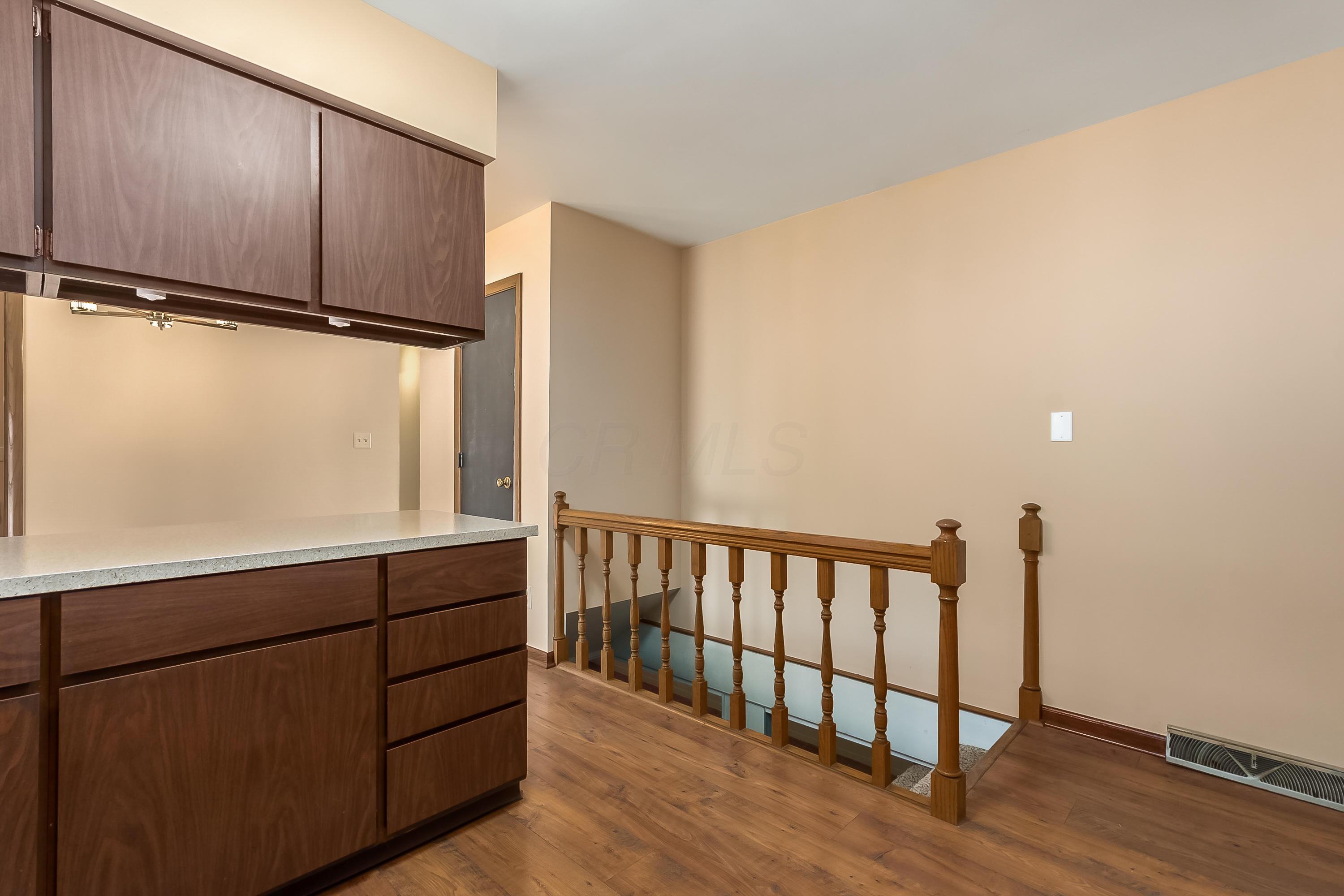 910 Hillery Road Columbus, OH 43229 - Photo 10 of 28 Gallery Image 10