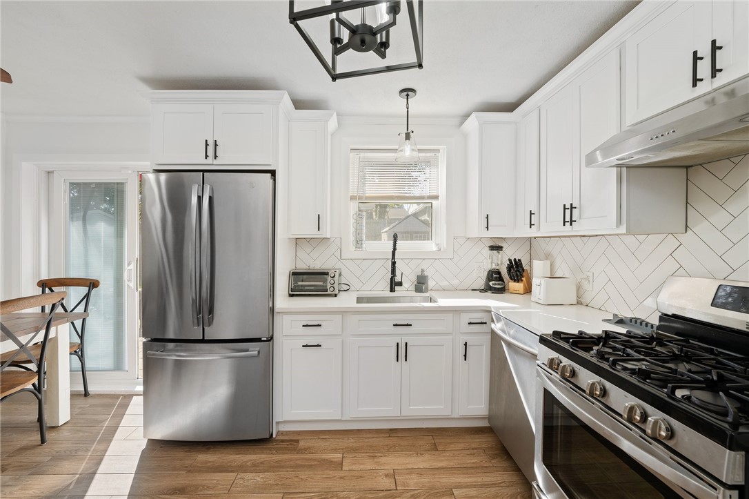 4 Harbourd Road Johnston, RI 02919 - Photo 13 of 39