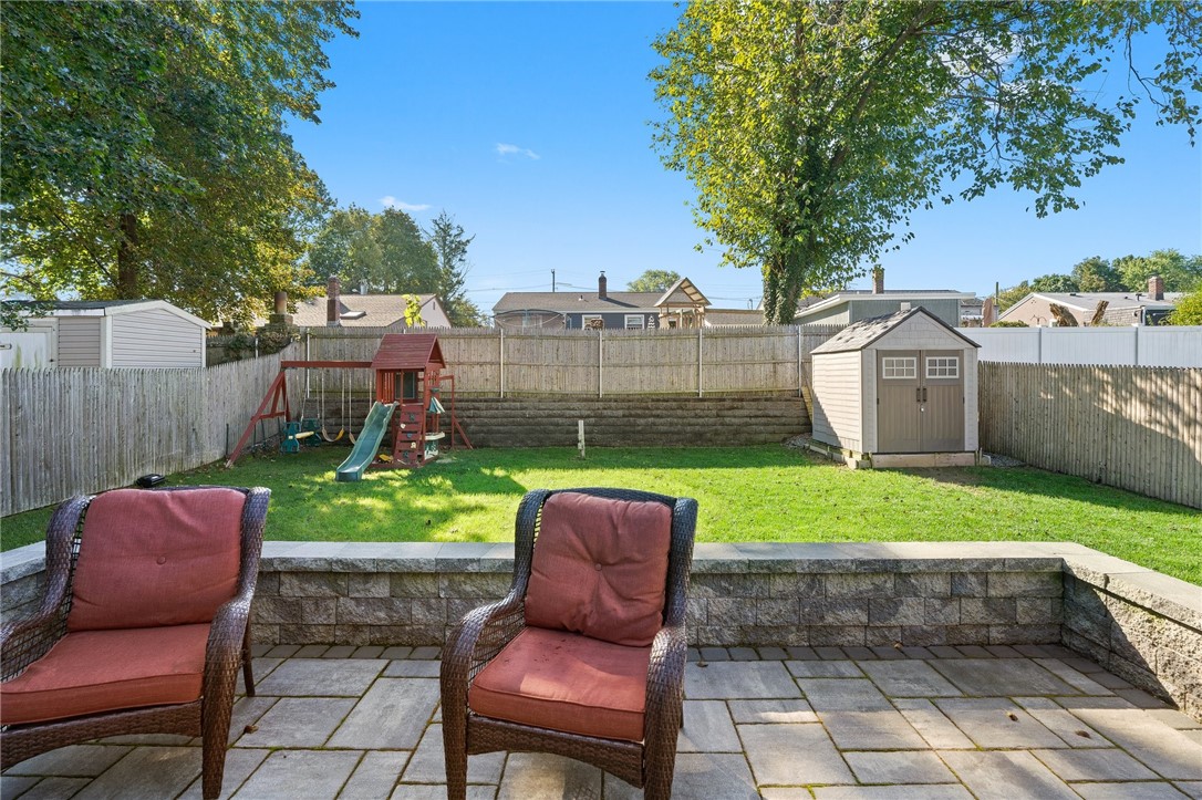 4 Harbourd Road Johnston, RI 02919 - Photo 35 of 39